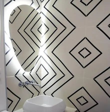 아파트 Centre Charme, Piscine, Parking & Climatisation *