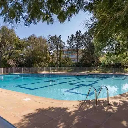 Apartament Centre Charme, Piscine, Parking & Climatisation Saint-Tropez