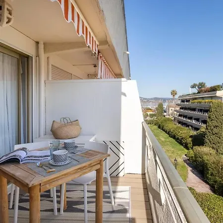 Junior Saint-tropez, Renove 2023, Plein Centre, Piscine, Climatise! Saint-Tropez