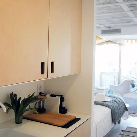 Junior Saint-tropez, Renove 2023, Plein Centre, Piscine, Climatise! Apartamento